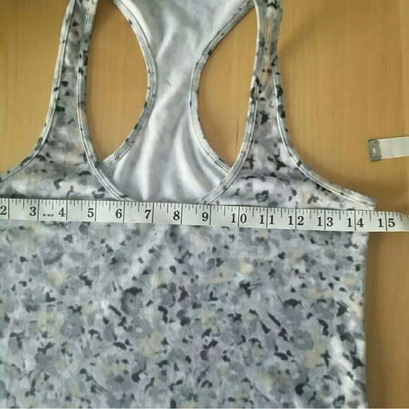 Lululemon Racerback Racerback Tank Top size 6 Grey - Picture 3 of 9